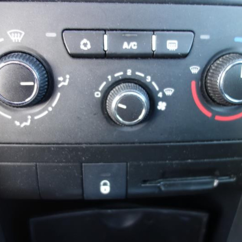Ceinture arriere gauche PEUGEOT 207 Photo n°9