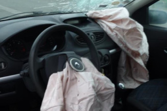 Serrure arriere droit RENAULT CLIO 3