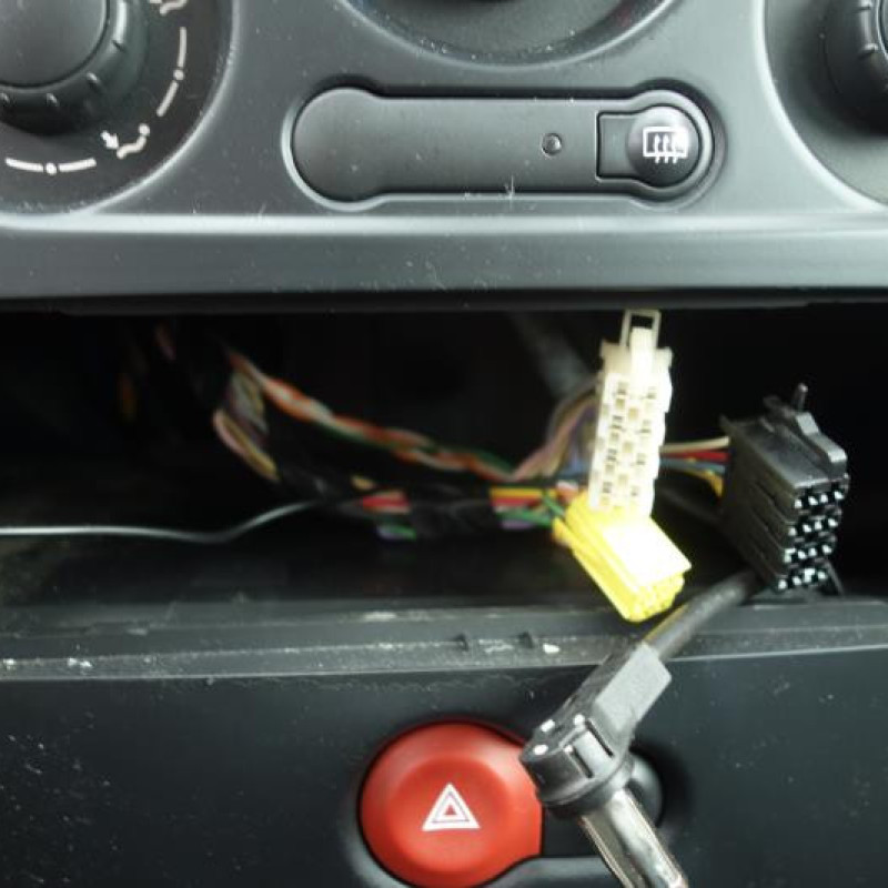 Serrure arriere droit RENAULT CLIO 3 Photo n°9