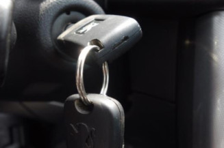 Etrier avant droit (freinage) PEUGEOT 207