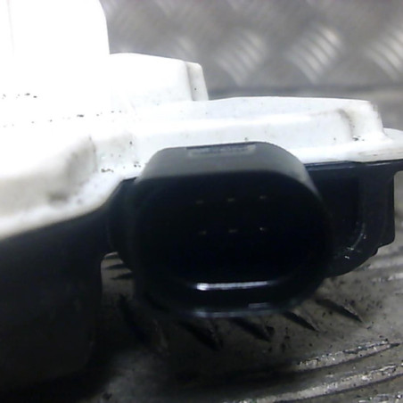 Serrure arriere droit VOLKSWAGEN TIGUAN 1