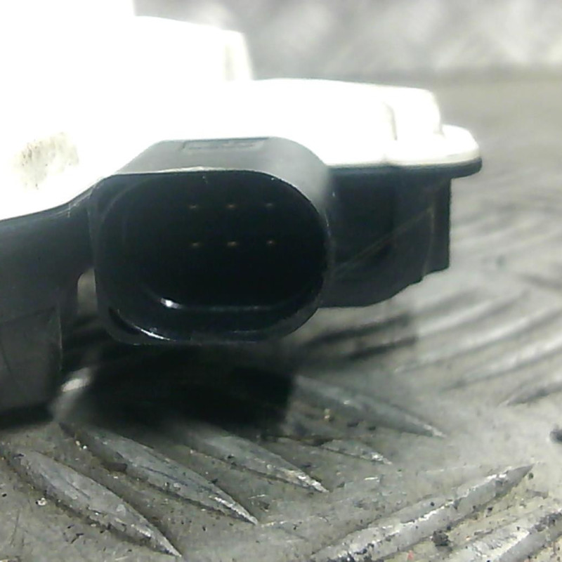 Serrure avant droit VOLKSWAGEN TIGUAN 1 Photo n°2