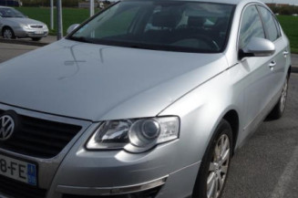 Amortisseur avant droit VOLKSWAGEN PASSAT 5 Photo n°1