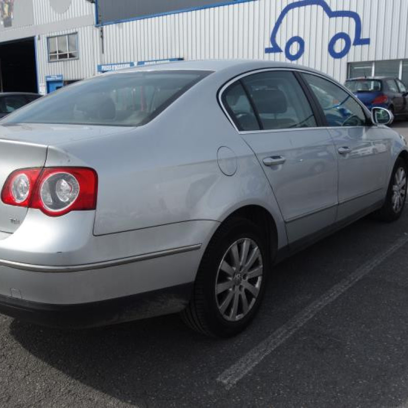 Amortisseur avant droit VOLKSWAGEN PASSAT 5 Photo n°3