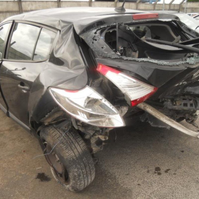 Pretensionneur de ceinture avant droit RENAULT MEGANE 3 Photo n°8