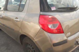 Pompe lave glace avant RENAULT CLIO 3