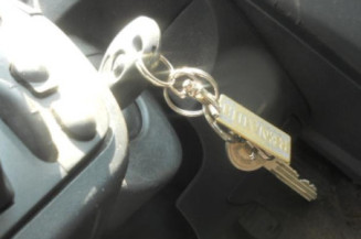 Pompe lave glace avant RENAULT CLIO 3