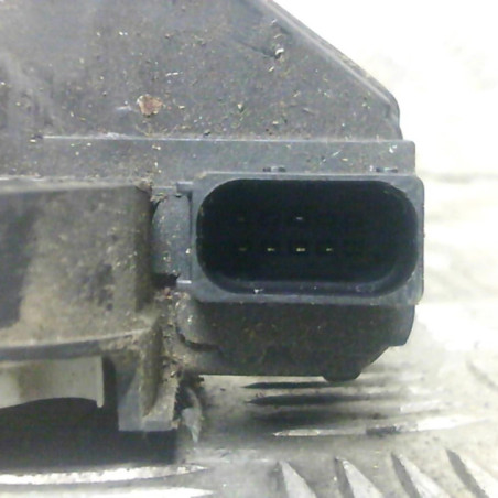 Serrure arriere droit OPEL ASTRA J