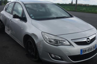 Serrure arriere droit OPEL ASTRA J