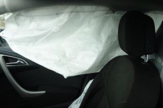 Serrure arriere droit OPEL ASTRA J