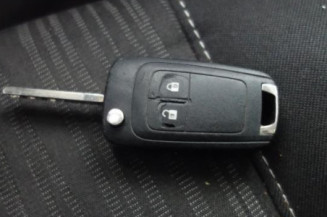 Serrure arriere droit OPEL ASTRA J