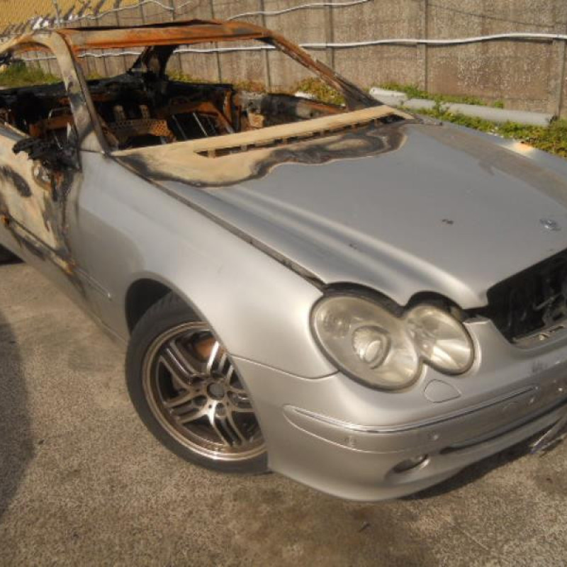 Renfort pare choc avant (traverse) MERCEDES CLASSE CLK 209 Photo n°3