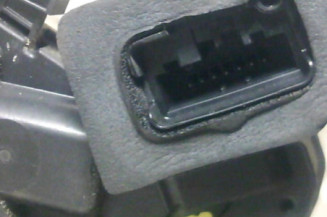 Serrure avant droit VOLKSWAGEN POLO 5