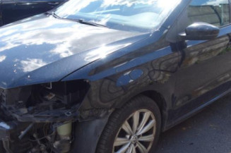 Serrure avant droit VOLKSWAGEN POLO 5