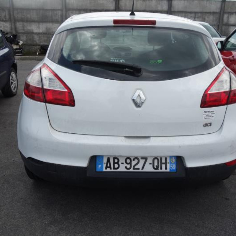 Pretensionneur de ceinture avant droit RENAULT MEGANE 3 Photo n°7