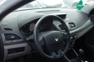 Pretensionneur de ceinture avant droit RENAULT MEGANE 3