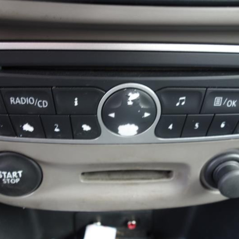 Pretensionneur de ceinture avant droit RENAULT MEGANE 3 Photo n°10