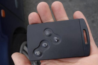 Pretensionneur de ceinture avant droit RENAULT MEGANE 3