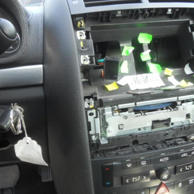 Porte avant gauche PEUGEOT 407 Photo n°10