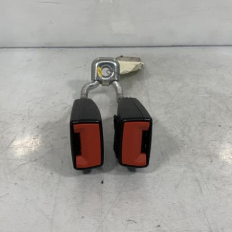 Attache ceinture arriere gauche SEAT IBIZA 4 Photo n°1