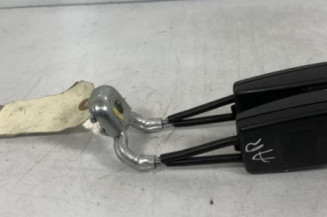 Attache ceinture arriere gauche SEAT IBIZA 4
