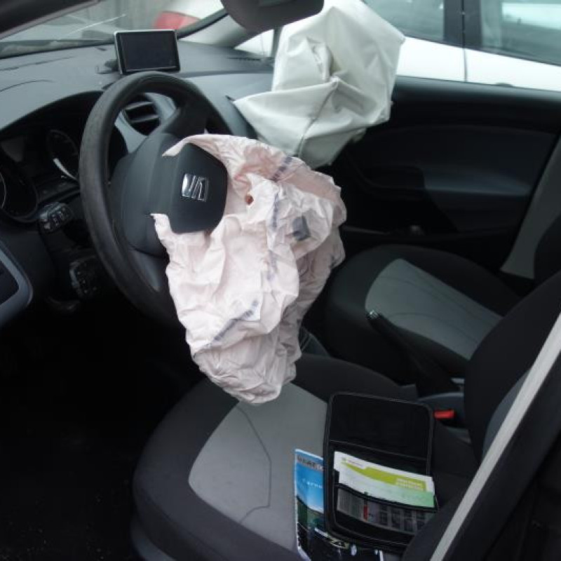 Ceinture arriere gauche SEAT IBIZA 4 Photo n°8