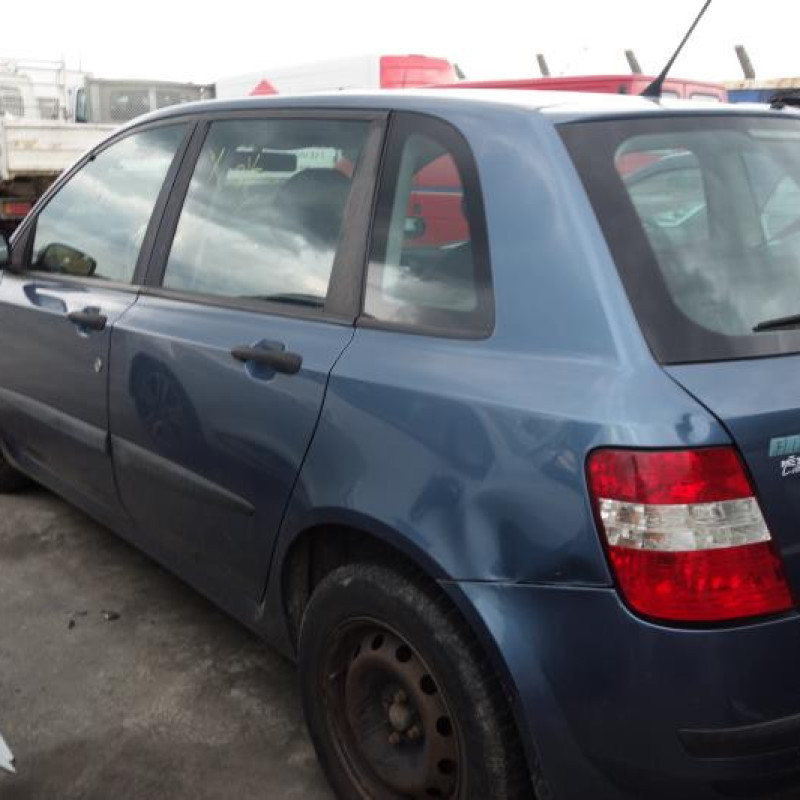 Retroviseur droit FIAT STILO Photo n°7