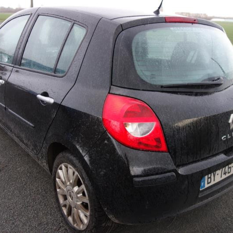 Pretensionneur de ceinture avant droit RENAULT CLIO 3 Photo n°8