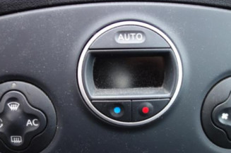 Pretensionneur de ceinture avant droit RENAULT CLIO 3