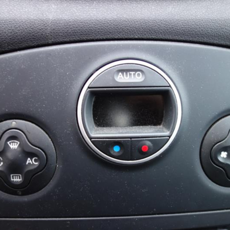 Pretensionneur de ceinture avant droit RENAULT CLIO 3 Photo n°10