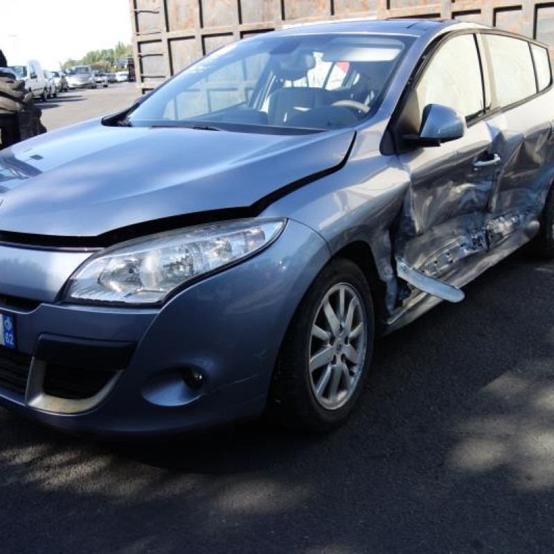Pretensionneur de ceinture avant droit RENAULT MEGANE 3 Photo n°4