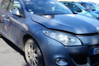 Pretensionneur de ceinture avant droit RENAULT MEGANE 3