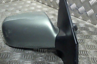 Retroviseur droit TOYOTA YARIS 1