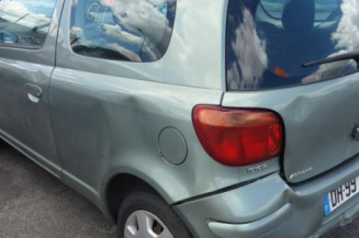 Retroviseur droit TOYOTA YARIS 1