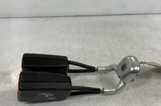 Attache ceinture arriere gauche SEAT IBIZA 4