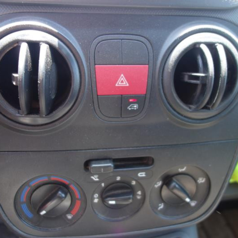 Pretensionneur de ceinture avant droit FIAT FIORINO 3 Photo n°9