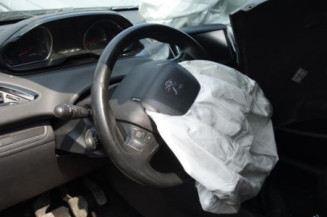 Arret de porte arriere droit PEUGEOT 208 1