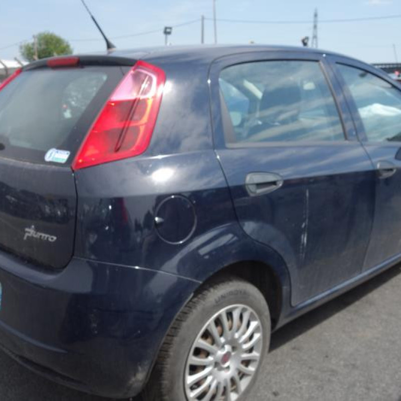 Porte avant droit FIAT GRANDE PUNTO Photo n°5