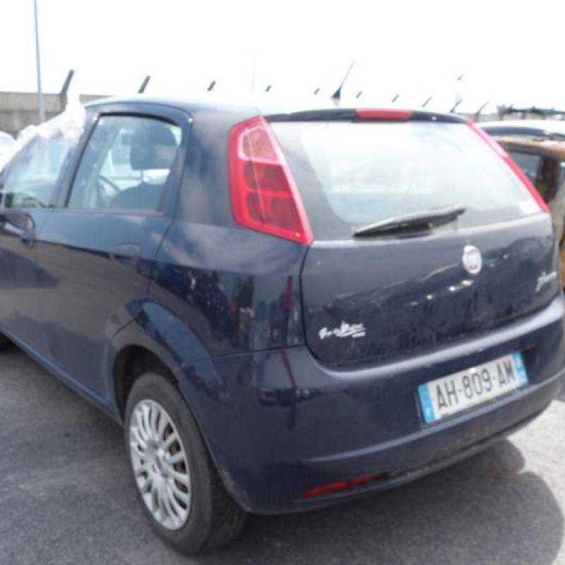 Porte avant droit FIAT GRANDE PUNTO Photo n°6