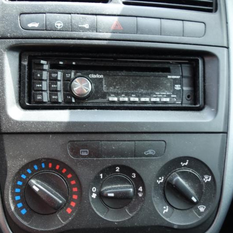 Porte avant droit FIAT GRANDE PUNTO Photo n°8