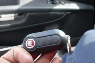 Porte avant droit FIAT GRANDE PUNTO
