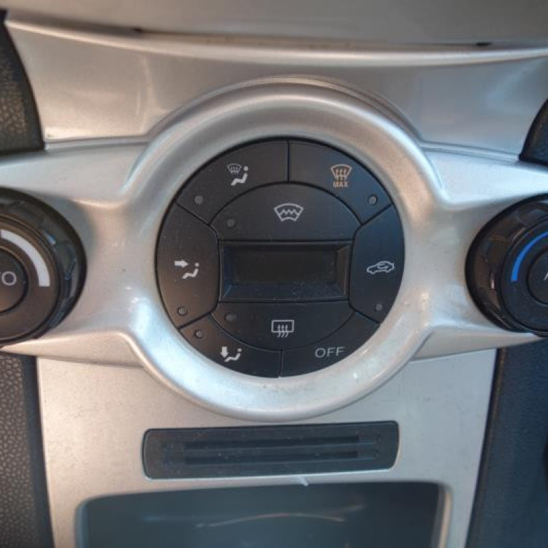 Ceinture arriere droit FORD FIESTA 6 Photo n°9