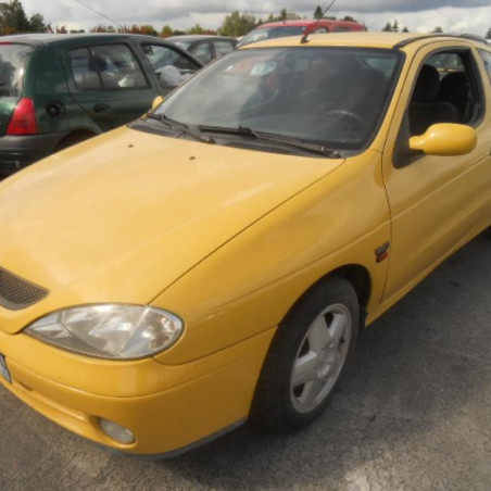 Renfort pare choc arriere (traverse) RENAULT MEGANE 1