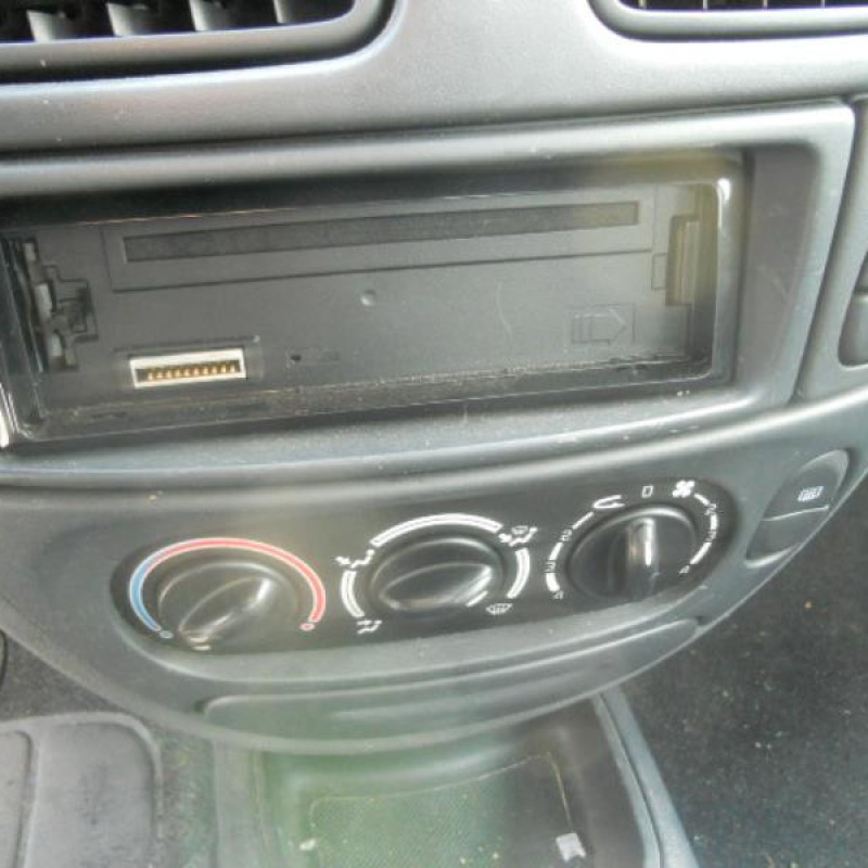 Renfort pare choc arriere (traverse) RENAULT MEGANE 1 Photo n°7