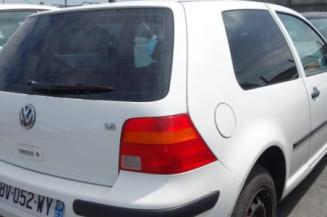 Porte avant droit VOLKSWAGEN GOLF 4