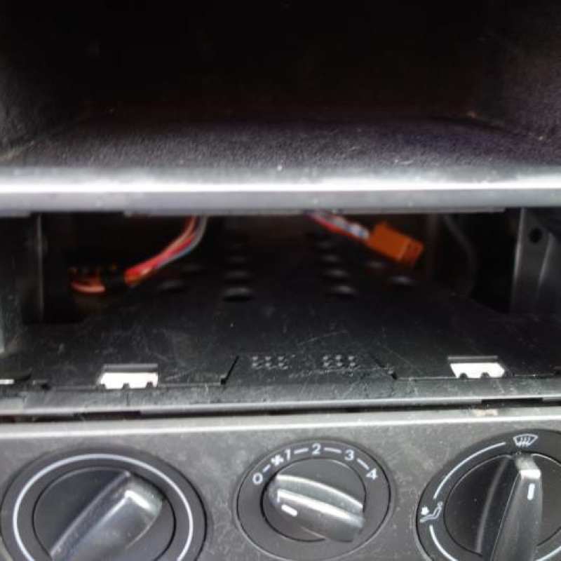 Porte avant droit VOLKSWAGEN GOLF 4 Photo n°9