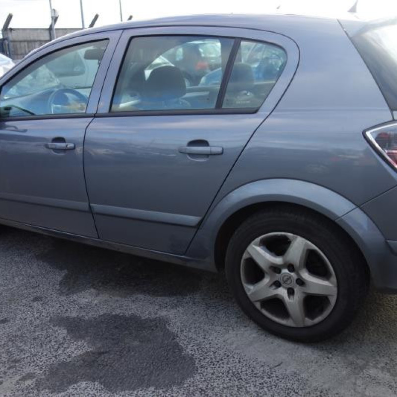 Poignee porte avant gauche OPEL ASTRA H Photo n°7