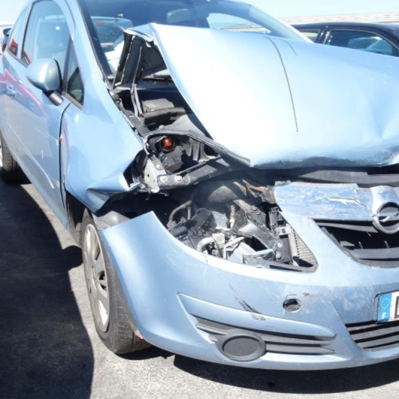 Serrure avant droit OPEL CORSA D Photo n°4