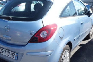 Serrure avant droit OPEL CORSA D