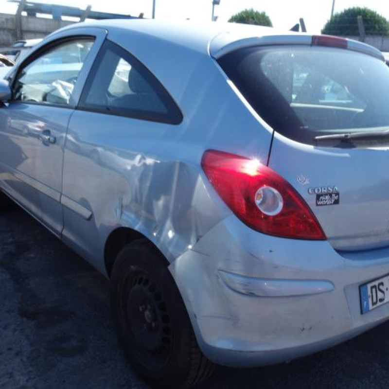 Serrure avant droit OPEL CORSA D Photo n°6